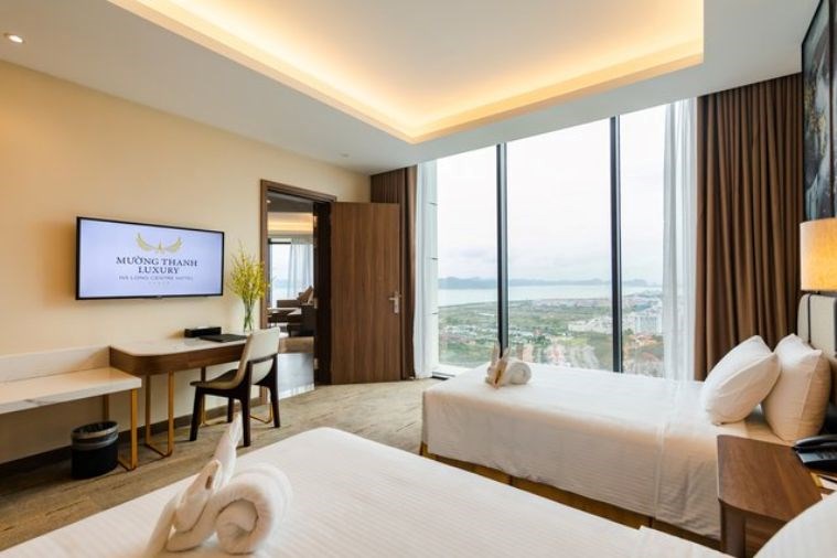 Phòng Deluxe Twin Room with Ocean View